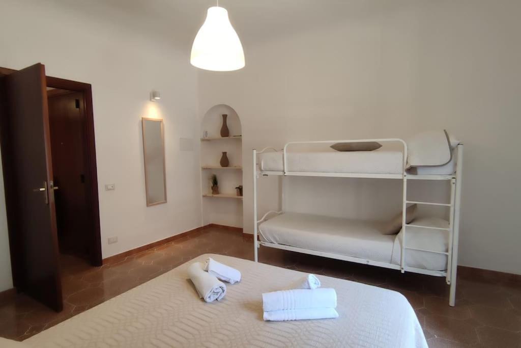 Casa Vacanze U Curtigghiu Cefalù Exteriér fotografie